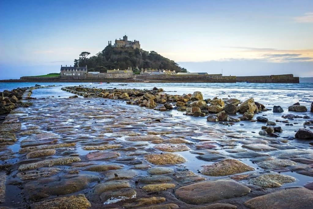 An Entire Fabulous Holiday Home - It'S All Yours! St Columb Major Eksteriør bilde